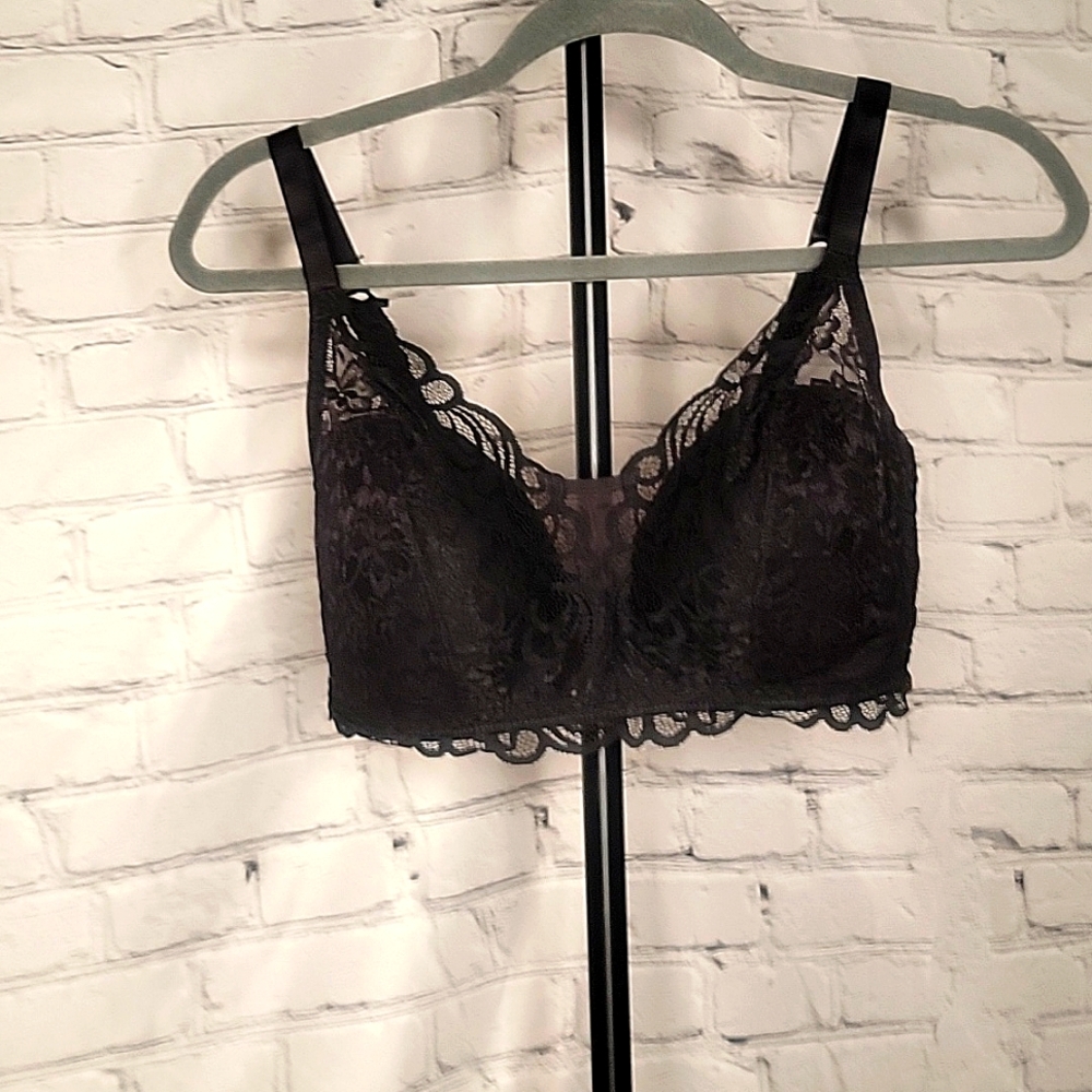 Bali lacey black bra sz Large - Picture 2 of 5